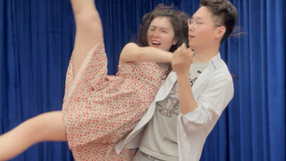 رقصة مريحة مع شريك حياتي