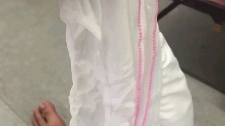 Disposable lace panties distributed in the Shanghai Pudong International Airport cabin
