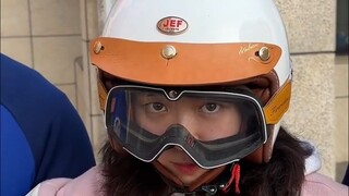 机车萌妹跟随到消防救援支队拿小熊，这一路真不容易！