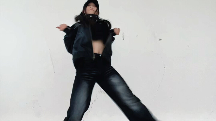 It feels like there are 300 moves in 30 seconds of dance (I almost died from dancing)