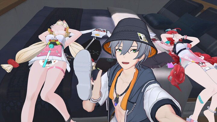 So crazy! The shoemaker takes you to see Aiyou’s shoe soles!