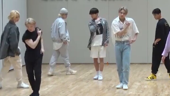 【SEVENTEEN】พร้อมที่จะรักจะแสดงให้คุณเห็นว่าการเต้นนั้นละเอียดแค่ไหน