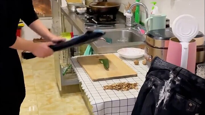 Một số loại băng trông có vẻ vui nhộn, nhưng thực ra ẩn chứa nhiều bí ẩn!