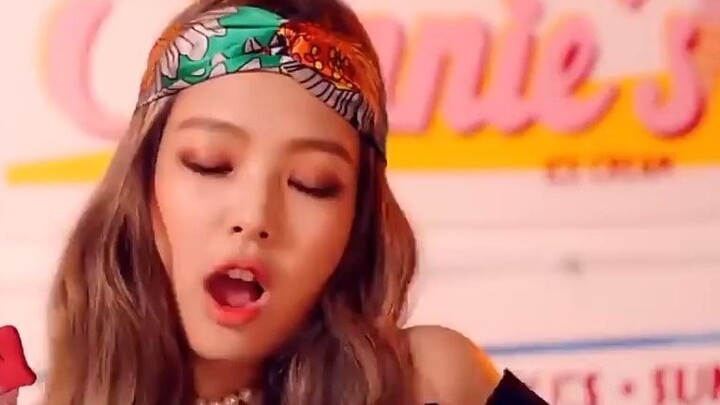 Những lỗi/việc nhỏ trong MV của BLACKPINK mà bạn chưa để ý đến