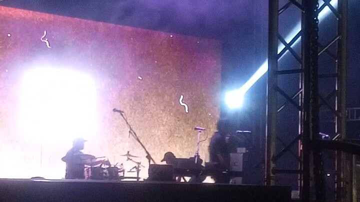 The Juans live performance