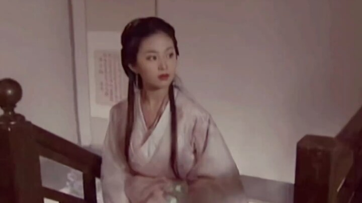 Perhaps you know what “limp as if boneless” Liu Yifei means.