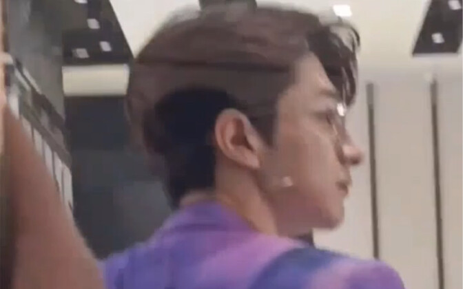 Lin Yi Changsha Hisense Plaza event, small steps to get on the car is so cute