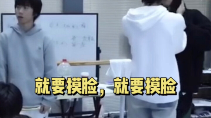 [Wen Xuan] I’m telling you, just from this one clip, Song Xuan has Liu Wen completely under control…