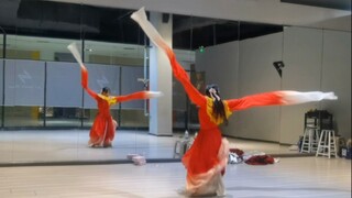 Điệu múa bước của thầy A Điểm đã quay lại rồi