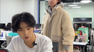 《老板就是老板，两句话让我工资打了对折》
