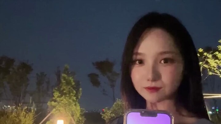 พวกคุณกำลังทำอะไรกันอยู่นะ?