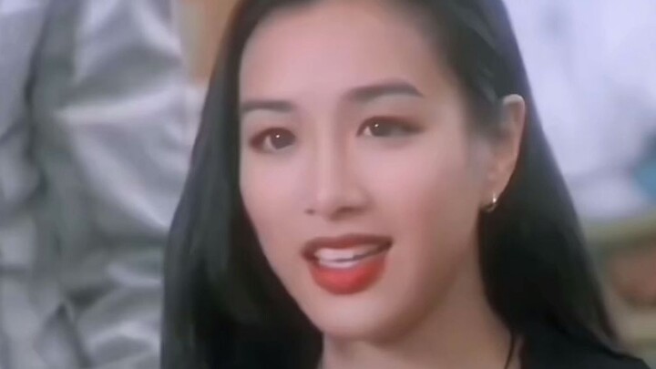 有人说钟丽缇要是再年轻点就好了，但年轻时的她哪还能轮得到张伦硕！姐姐年轻时真的很绝啊