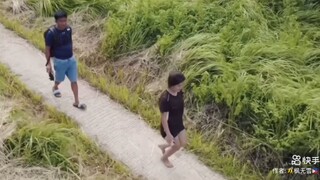 如果有来世，豁然回首，我们这一生形同虚设。所以，别以他人的眼光为尺度，爱恨情仇其实都是自身活着的礼物，每一天幸福就好，珍惜内心最想要的，去做自己最想做的。