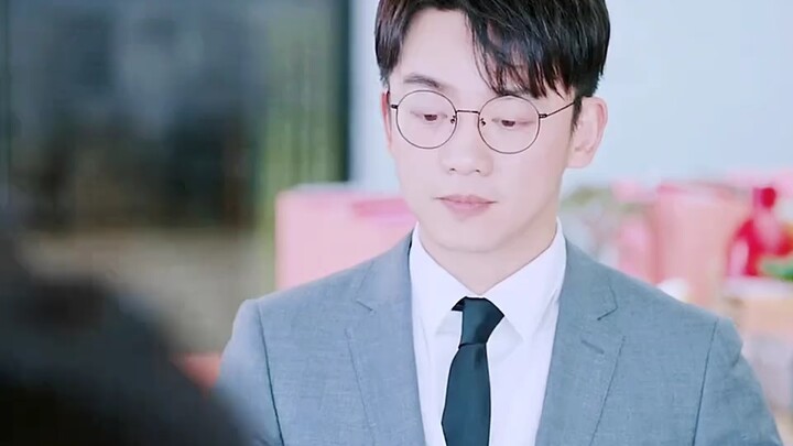 Thế hệ thứ hai giàu có trải nghiệm cuộc sống, có tiền thì thật là sướng.