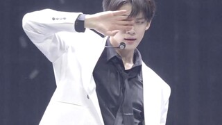 TXT最新回归曲Deja Vu+I'll See You There Tomorrow 240410舞台