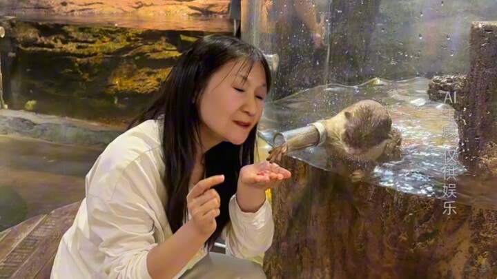 วันหนึ่งของคุณยายวัยเกษียณปี 1998 ที่บ้านพักผู้สูงอายุในสวนสัตว์