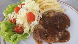 สเต็กสันคอหมู พริกไทยดำและเห็ดทรัฟเฟิล #บ้านเราสตอรี่