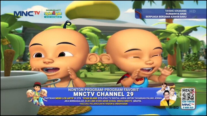 Mail meminta Upin dan Ipin berdagang menjual gerai ayam mail