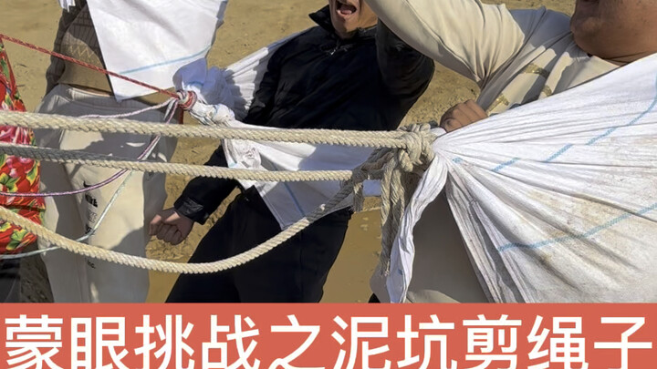 Blindfold Challenge: Cut the Rope in a Mud Pit!