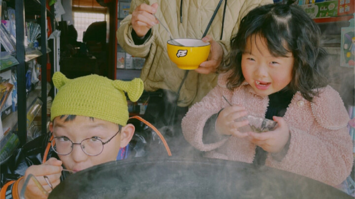 Một phần lớn lý do mình ở lại thị trấn nhỏ là vì ở đây bữa nào cũng có thể cảm nhận được hạnh phúc q