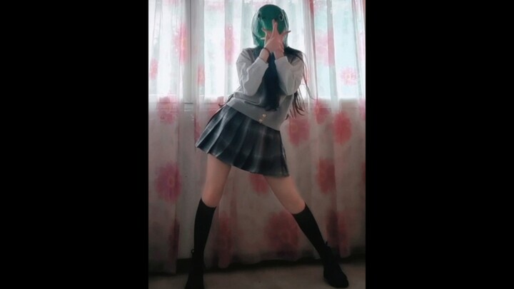 My boyfriend always likes to watch the young ladies doing the secretary dance on station b to see if