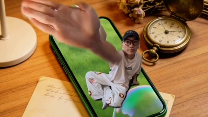 Tarian gestur hitam sekejap yang dilihat oleh pihak resmi Honor of Kings