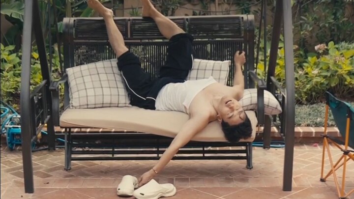 Đàn ông phải mạnh mẽ, quyết đoán, không được yếu đuối, có như vậy sự nghiệp mới ngày càng lớn mạnh.