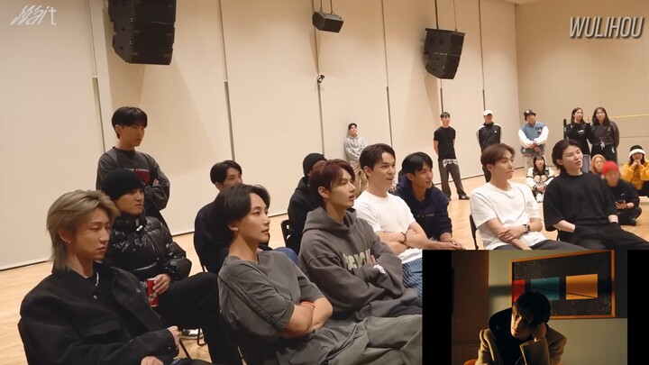 [SEVENTEEN / With Small Window] The guys react together to Lee Chan’s “Wait” MV—The praise squad is 