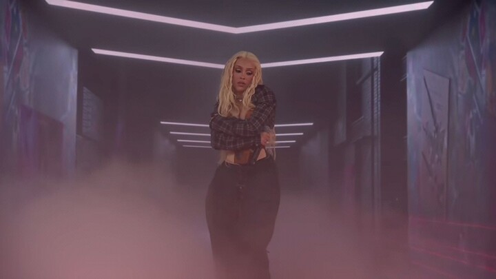 doja cat-hot pink sessions: streets (Look 1)