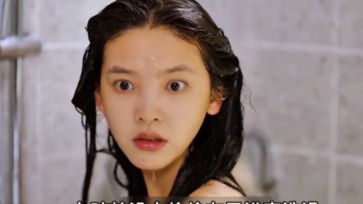 A girl secretly took a shower in the men's bathroom—when suddenly a boy burst in! Oh no, this is bad