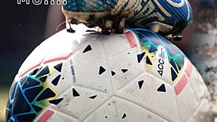 ถ้าคุณมีคนถามว่าคุณชอบนักเตะคนไหนคุณจะตอบว่าเป็นใคร