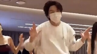 Min Yoongi là vũ công giỏi nhất, không có ngoại lệ!