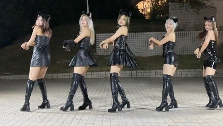 AOA's "Catwalk" | South China University of Technology | University Town Campus | Roadshow Cover