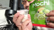 ASMR EATING SOUNDS - MOCHI