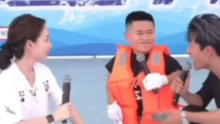 Nếu anh ta thành công, cô chủ nhà bên cạnh sẽ cưới anh ta trực tiếp