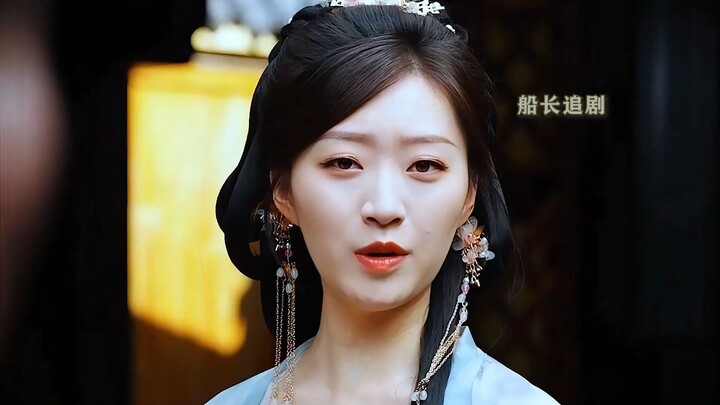 A rich, pampered young master is set up by his father and becomes the male lead of a scripted romanc