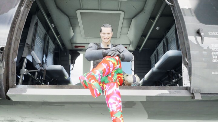 Saat kamu pergi ke stasiun radar dan menyaksikan pertarungan bos