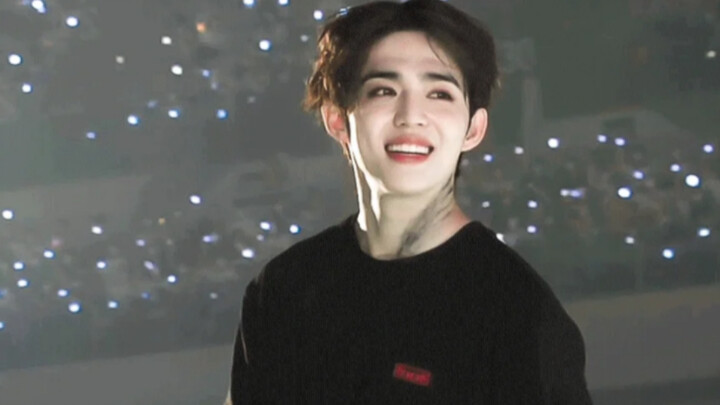 سمعت أن الأخ الأكبر سكووبز بارع في التماسك والدلال في الخفاء.