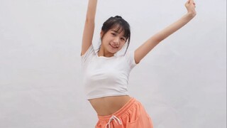 【泡泡】零基础舞蹈-简单好看 超甜舞蹈翻跳《奔赴星空》