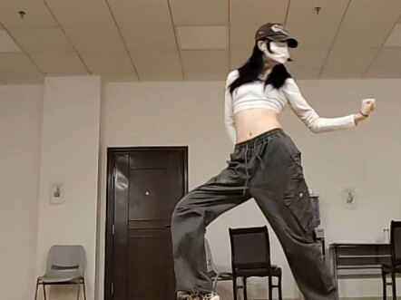 【ไอรีน】เหมือนดอกไม้ที่เหมาะกับคนแขนขายาวในการเต้นรำจริงๆ
