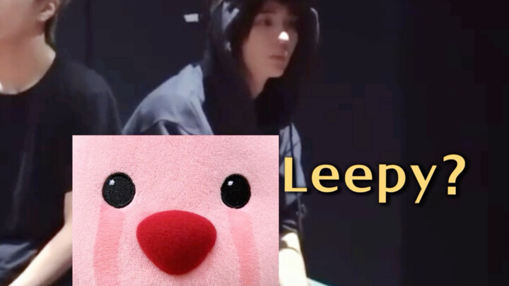 باقي الأعضاء كلهم لديهم ذلك إلا هو... بس ما تفرقوا بينهم بشكل ملحوظ كتير، طيب؟