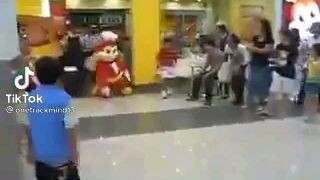 shakeys vs jollibee