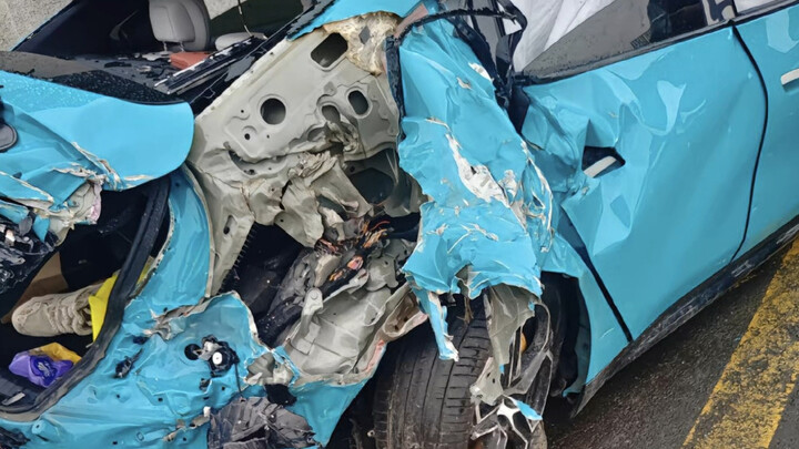 雷总第一次造车，没有偷工减料的经验