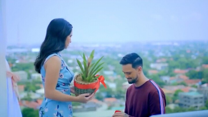 Nahulog si NOAH (Mia)