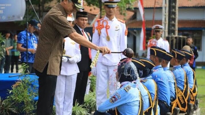 "Terintimidasi" di Instagram, Ganjar Sanggupi Pimpin Upacara SMKN 2 Sragen