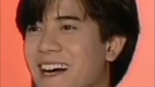 Ngày xưa Quách Phú Thành đáng yêu quá đi thôi! Mắt to + má lúm đồng tiền nhỏ + giọng nói non nớt, ng