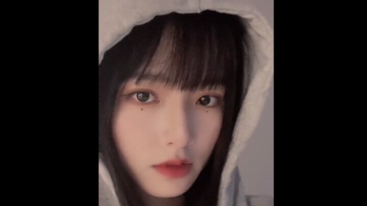 颜 于 律 己