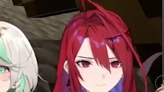 عندما كان الأعضاء يسخرون من اللهجة البريطانية للملكة ليز، نطقت على الفور بعبارة عامية بريطانية مثالي