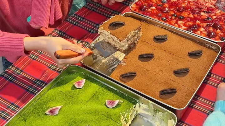 Tự làm bánh tiramisu 3 vị, ngon đến mức "đốn tim" luôn! Nếu mang ra bán vỉa hè thì nên định giá bao 