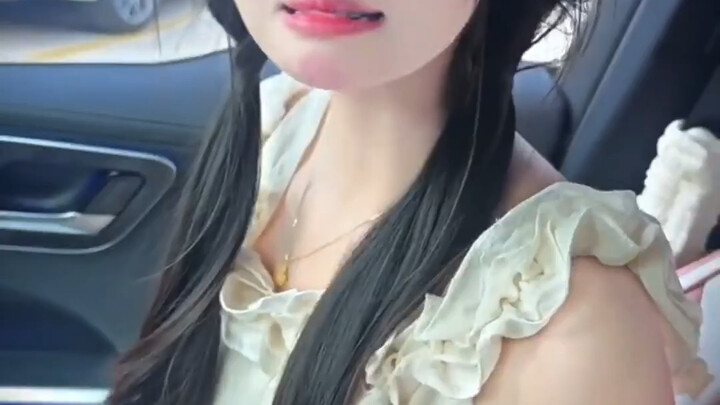 Haha? Chỉ có Lâm Chính Anh mới biết cô ấy giỏi đến mức nào.